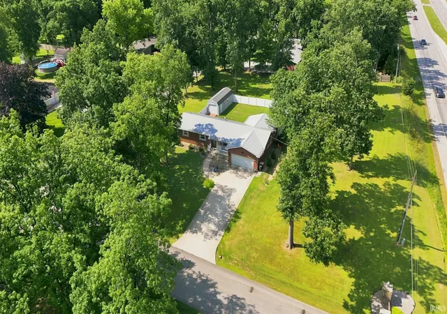 Photo 2 of Manufactured home for sale at 9504 Manor Woods Rd, Fort Wayne, IN 46804 | MLS# 202629817 | Listing updated on 2026-09-20