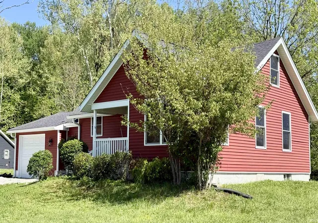 Photo 3 of Manufactured home for sale at 7805 US Hwy 50 E, Bedford, IN 47421 | MLS# 202629818 | Listing updated on 2026-09-07