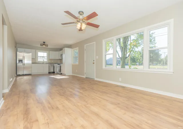 Photo 3 of Sale Pending at 3116 Pollack Ave, Evansville, IN 47714 | MLS# 202629825 | Listing updated on 2026-09-14