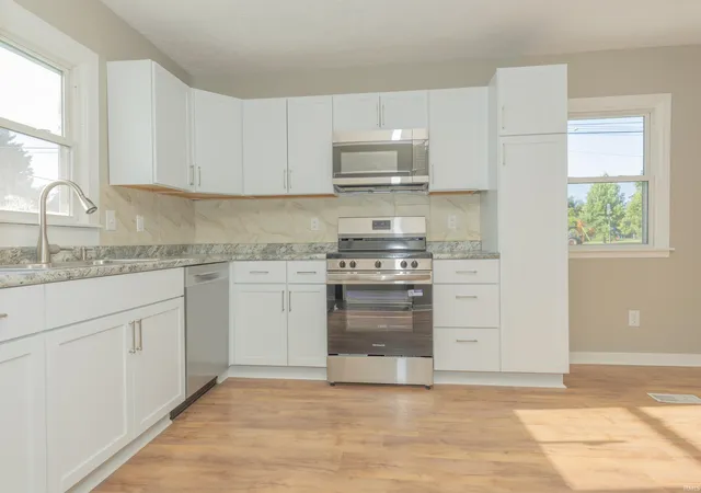 Photo 4 of Sale Pending at 3116 Pollack Ave, Evansville, IN 47714 | MLS# 202629825 | Listing updated on 2026-09-14