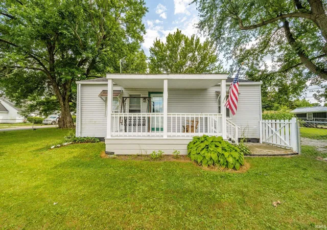 Photo 2 of Manufactured home for sale at 2911 E Wysor St, Muncie, IN 47303 | MLS# 202629837 | Listing updated on 2026-08-03