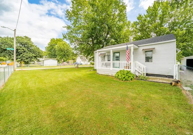 Photo 3 of Manufactured home for sale at 2911 E Wysor St, Muncie, IN 47303 | MLS# 202629837 | Listing updated on 2026-09-11