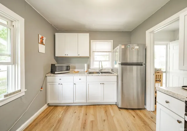 Photo 4 of Sale Pending at 2911 E Wysor St, Muncie, IN 47303 | MLS# 202629837 | Listing updated on 2026-10-13