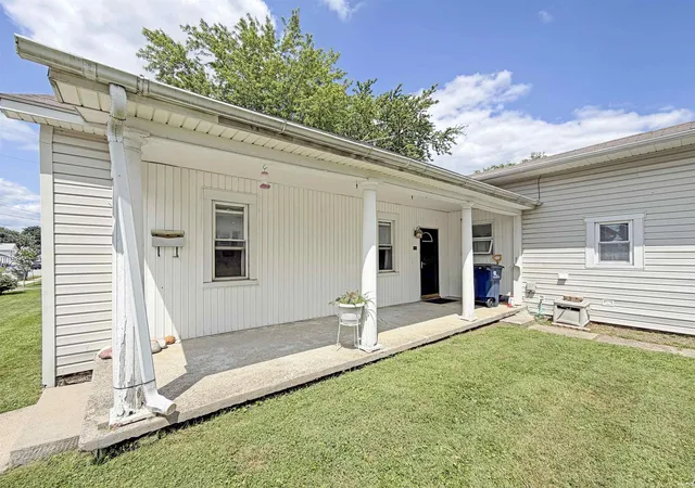Photo 2 of Manufactured home for sale at 357 Sims St, Frankfort, IN 46041 | MLS# 202629856 | Listing updated on 2026-09-01