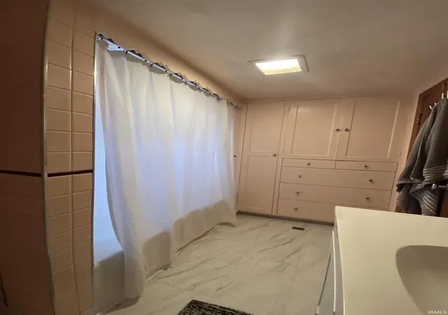Photo 2 of Manufactured home for sale at 419 N Roosevelt St, Warsaw, IN 46580 | MLS# 202629861 | Listing updated on 2026-09-10