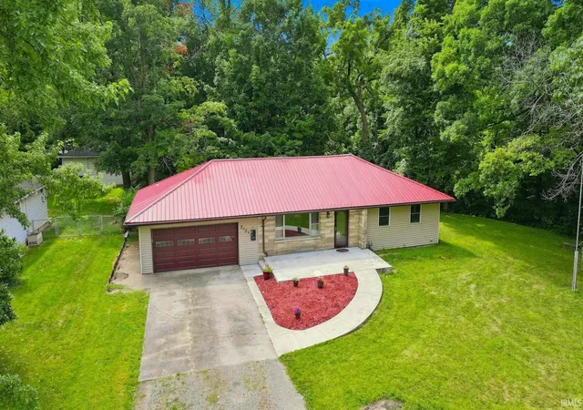 Photo 2 of Manufactured home for sale at 2525 Weststate Ct, Fort Wayne, IN 46808 | MLS# 202629869 | Listing updated on 2026-09-09