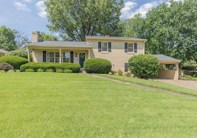 Photo 1 of Sale Pending at 112 Montclair Ct, Evansville, IN 47715 | MLS# 202629870 | Listing updated on 2026-08-19