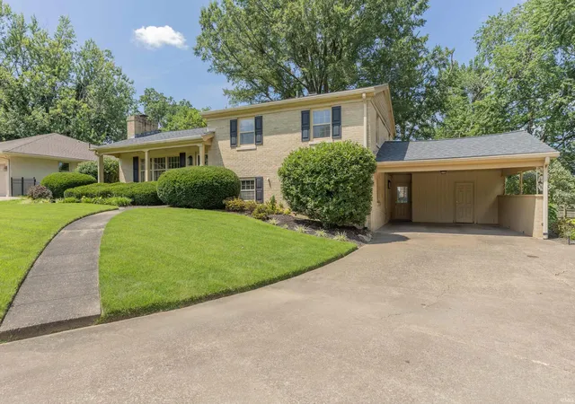 Photo 2 of Sale Pending at 112 Montclair Ct, Evansville, IN 47715 | MLS# 202629870 | Listing updated on 2026-08-19