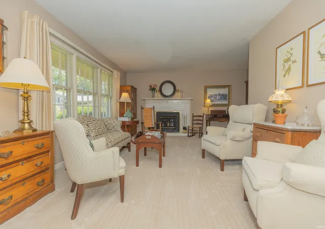 Photo 3 of Sale Pending at 112 Montclair Ct, Evansville, IN 47715 | MLS# 202629870 | Listing updated on 2026-08-19