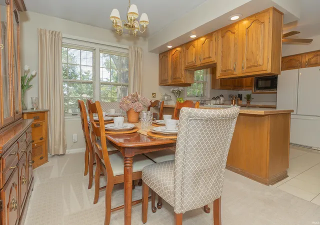 Photo 4 of Sale Pending at 112 Montclair Ct, Evansville, IN 47715 | MLS# 202629870 | Listing updated on 2026-08-19