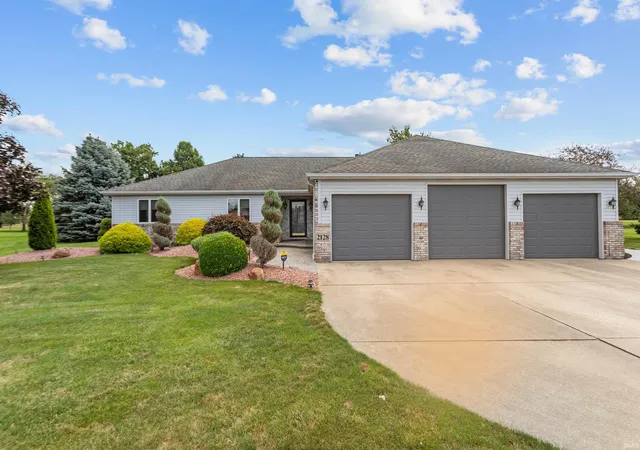 Photo 1 of Manufactured home for sale at 2128 Lynn Dr, Kokomo, IN 46902 | MLS# 202629904 | Listing updated on 2026-09-11