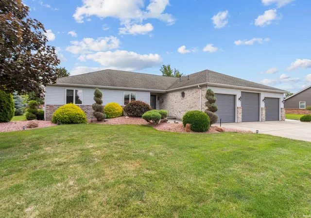 Photo 4 of Manufactured home for sale at 2128 Lynn Dr, Kokomo, IN 46902 | MLS# 202629904 | Listing updated on 2026-09-11