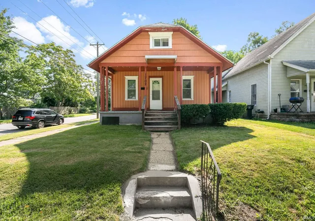 Photo 1 of Sale Pending at 1702 S Taylor St, South Bend, IN 46613 | MLS# 202629917 | Listing updated on 2026-09-15