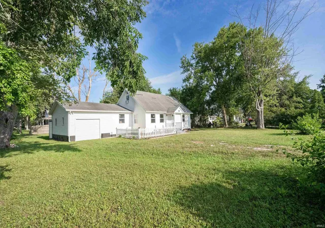 Photo 2 of Manufactured home for sale at 33 Southdowns Dr, Kokomo, IN 46902 | MLS# 202629924 | Listing updated on 2026-07-24