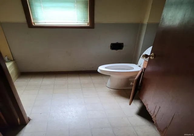 Photo 2 of Manufactured home for sale at 319 W 10th Street, Muncie, IN 47302 | MLS# 202629934 | Listing updated on 2026-08-03