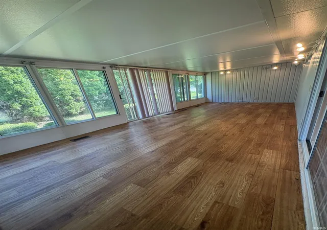 Photo 19 of Manufactured home for sale at 215 N 1st Street, Upland, IN 46989 | MLS# 202629956 | Listing updated on 2026-10-09