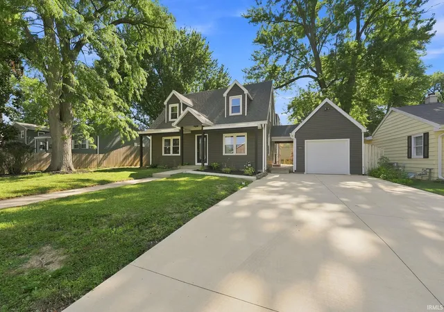 Photo 3 of Manufactured home for sale at 1002 N Alden Rd, Muncie, IN 47304 | MLS# 202630001 | Listing updated on 2026-09-02