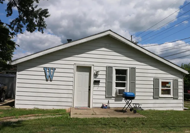 Photo 1 of Manufactured home for sale at 1617 E 1/2 4th St, Mishawaka, IN 46544 | MLS# 202630009 | Listing updated on 2026-08-26