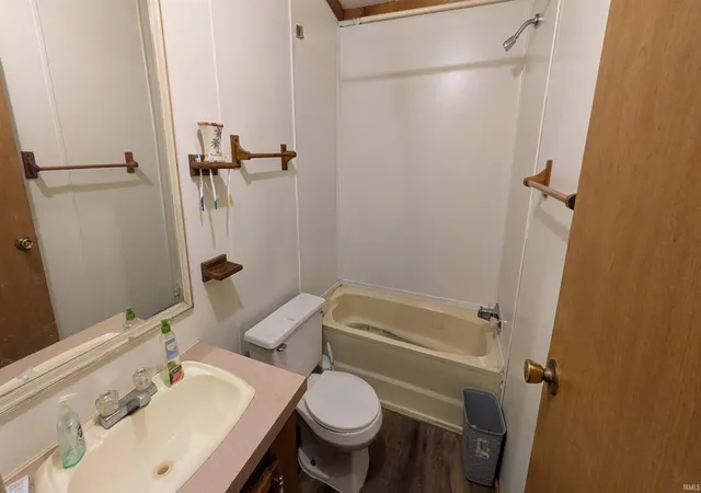 Photo 25 of Sale Pending at 13714 E Shady Meadow Dr, Bloomington, IN 47403 | MLS# 202630011 | Listing updated on 2026-08-31