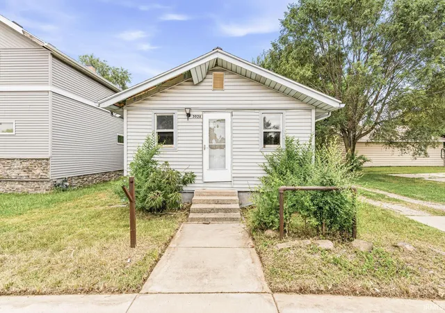 Photo 1 of Sale Pending at 3028 S Main St, Elkhart, IN 46517 | MLS# 202630027 | Listing updated on 2026-07-31