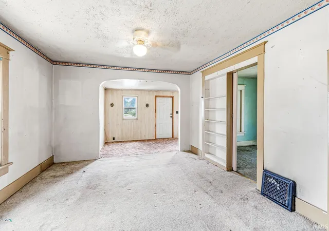 Photo 4 of Sale Pending at 3028 S Main St, Elkhart, IN 46517 | MLS# 202630027 | Listing updated on 2026-07-31