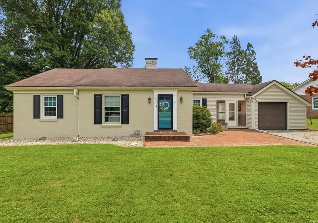 Photo 2 of Sale Pending at 1418 Greenfield Rd, Evansville, IN 47715 | MLS# 202630039 | Listing updated on 2026-08-20