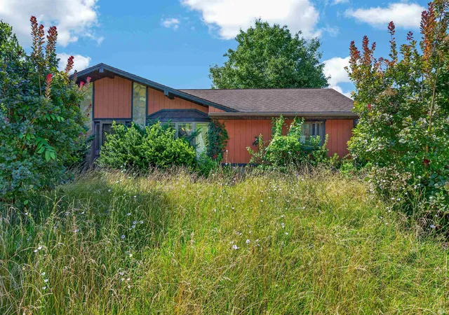 Photo 2 of Sale Pending at 5561 E Laughery Crk Rd, Aurora, IN 47001 | MLS# 202630041 | Listing updated on 2026-07-30