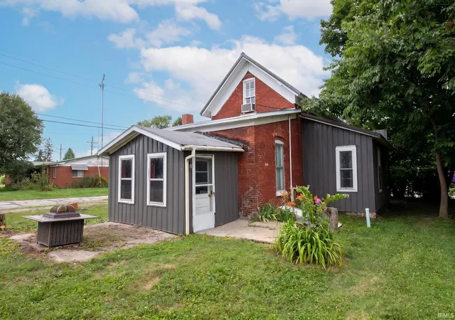 Photo 3 of Manufactured home for sale at 295 E Walnut St, Macy, IN 46951 | MLS# 202630051 | Listing updated on 2026-08-24