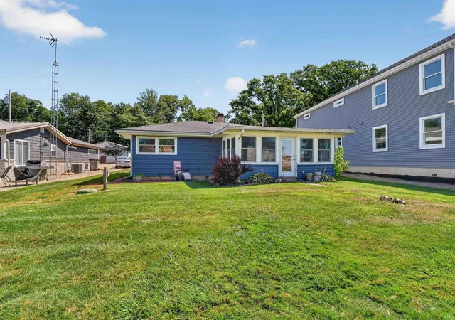 Photo 1 of Manufactured home for sale at 1913 Chapman Lake Dr, Warsaw, IN 46580 | MLS# 202630066 | Listing updated on 2026-09-14