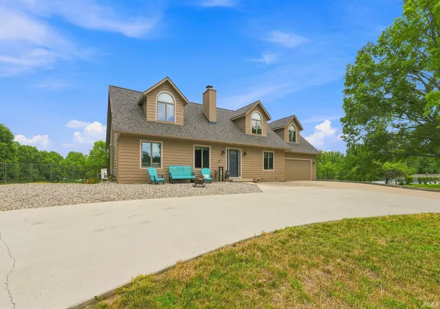 Photo 3 of Manufactured home for sale at 534 Crestlane Dr, Warsaw, IN 46580 | MLS# 202630082 | Listing updated on 2026-09-01