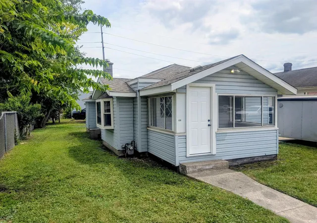Photo 2 of Manufactured home for sale at 1014 Union St, Mishawaka, IN 46544 | MLS# 202630085 | Listing updated on 2026-07-25