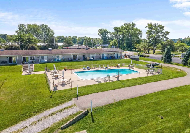 Photo 2 of Condo for sale at 10025 N Turkey Crk #5 Rd, Syracuse, IN 46567 | MLS# 202630086 | Listing updated on 2026-08-31