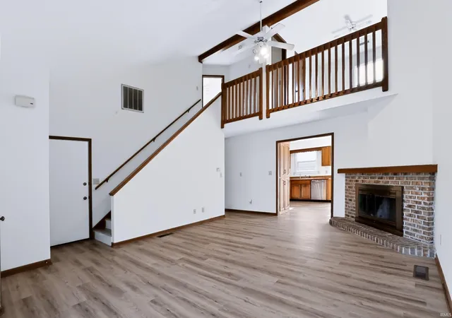 Photo 3 of Sale Pending at 1805 Twin Oaks Ln, Lafayette, IN 47905 | MLS# 202630104 | Listing updated on 2026-08-18