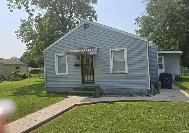 Photo 1 of Sale Pending at 1615 W 9th Street, Marion, IN 46953 | MLS# 202630120 | Listing updated on 2026-08-28