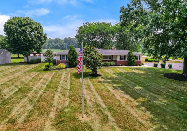 Photo 3 of Manufactured home for sale at 1256 Big Hills Rd, Rochester, IN 46975 | MLS# 202630139 | Listing updated on 2026-09-22