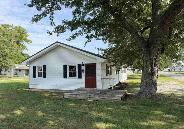 Photo 1 of Manufactured home for sale at 631 E S C St, Gas City, IN 46933 | MLS# 202630140 | Listing updated on 2026-09-08