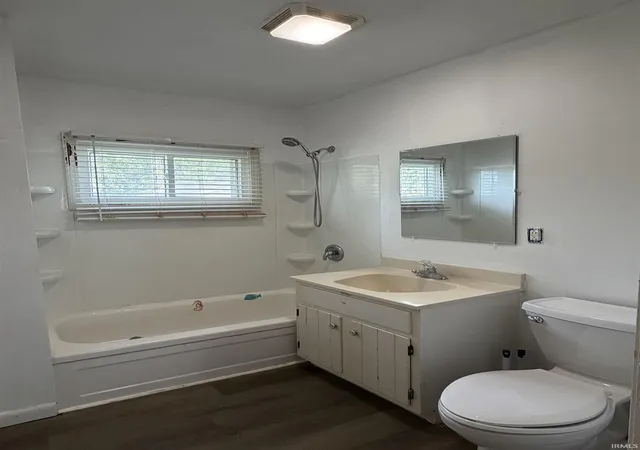 Photo 3 of Manufactured home for sale at 631 E S C St, Gas City, IN 46933 | MLS# 202630140 | Listing updated on 2026-09-08