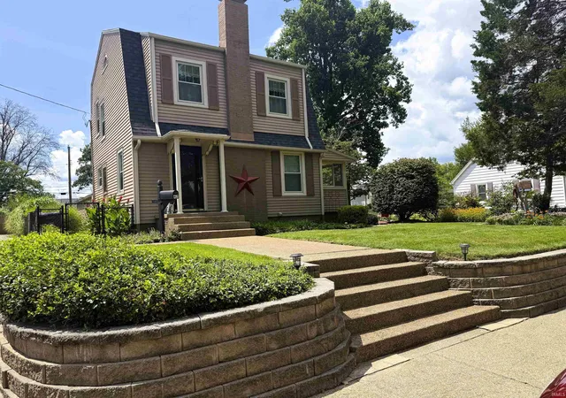 Photo 1 of Sale Pending at 42 N Kelsey Ave, Evansville, IN 47711 | MLS# 202630142 | Listing updated on 2026-08-31