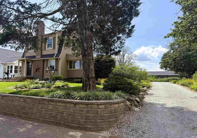 Photo 4 of Sale Pending at 42 N Kelsey Ave, Evansville, IN 47711 | MLS# 202630142 | Listing updated on 2026-08-31