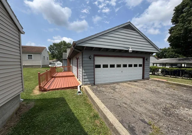 Photo 2 of Manufactured home for sale at 251 Forrest Ave, Wabash, IN 46992 | MLS# 202630144 | Listing updated on 2026-09-22