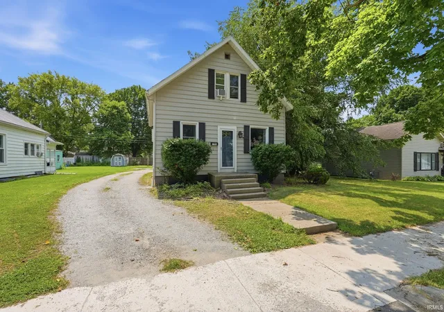Photo 3 of Manufactured home for sale at 1104 E Ft Wayne St, Warsaw, IN 46580 | MLS# 202630156 | Listing updated on 2026-09-02
