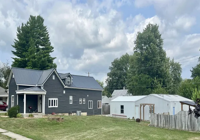 Photo 2 of Manufactured home for sale at 722 N Rush St, Fairmount, IN 46928 | MLS# 202630161 | Listing updated on 2026-10-04