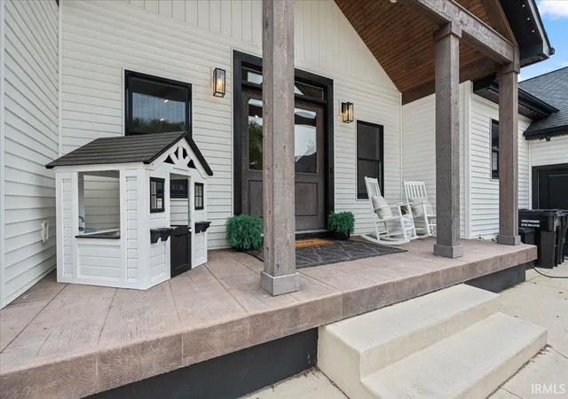 Photo 4 of Sale Pending at 2584 W Sheckler Rd, Columbia City, IN 46725 | MLS# 202630183 | Listing updated on 2026-08-29