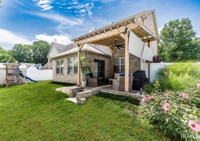 Photo 5 of Manufactured home for sale at 3212 Roselawn Dr, Evansville, IN 47711 | MLS# 202630190 | Listing updated on 2026-09-02