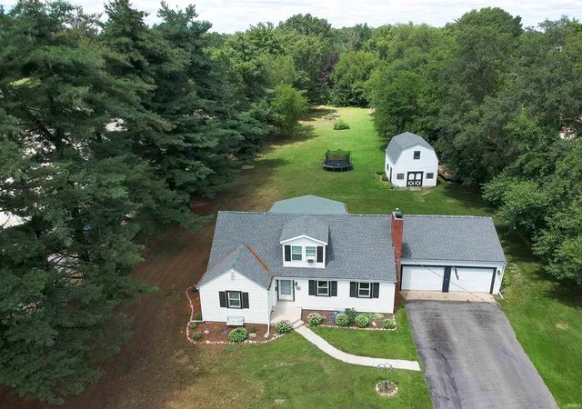Photo 3 of Sale Pending at 26589 County Rd 4, Elkhart, IN 46514 | MLS# 202630191 | Listing updated on 2026-09-16