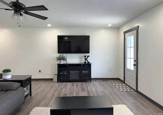 Photo 3 of Manufactured home for sale at 209 Poplar St, Loogootee, IN 47553 | MLS# 202630199 | Listing updated on 2026-07-29