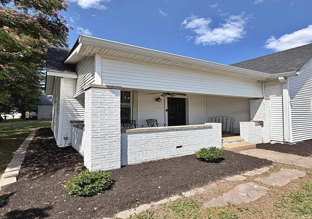 Photo 1 of Manufactured home for sale at 528 J St, Bedford, IN 47421 | MLS# 202630200 | Listing updated on 2026-09-01
