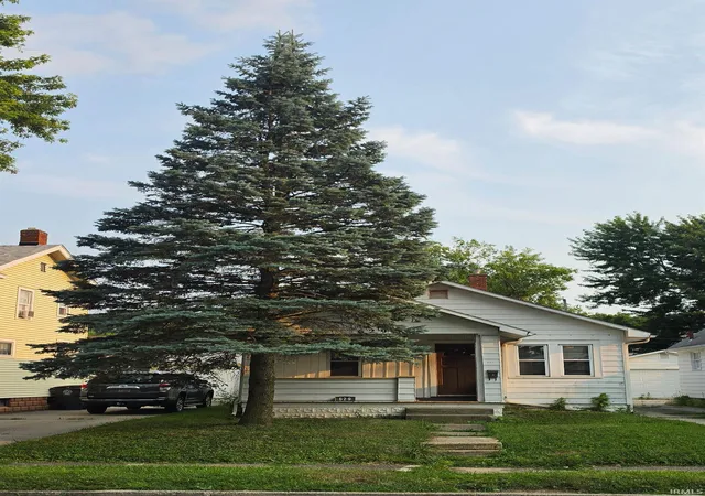 Photo 2 of Manufactured home for sale at 629 Lillian Ave, Fort Wayne, IN 46808 | MLS# 202630233 | Listing updated on 2026-07-27