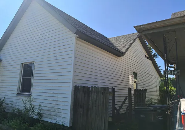 Photo 2 of Sale Pending at 1810 Werwinski St, South Bend, IN 46628 | MLS# 202630234 | Listing updated on 2026-08-31