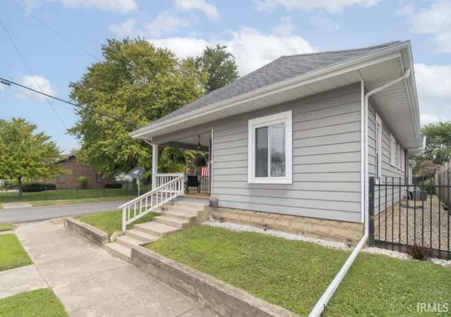 Photo 3 of Sale Pending at 453 N Washington St, Knightstown, IN 46148 | MLS# 202630248 | Listing updated on 2026-08-31